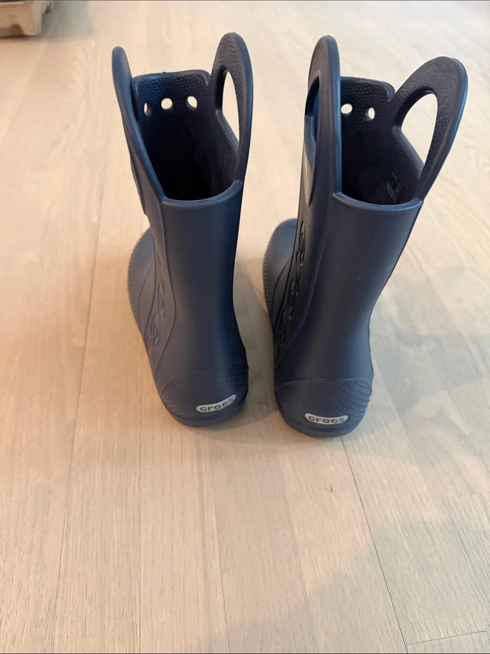 CROCS durable waterproof